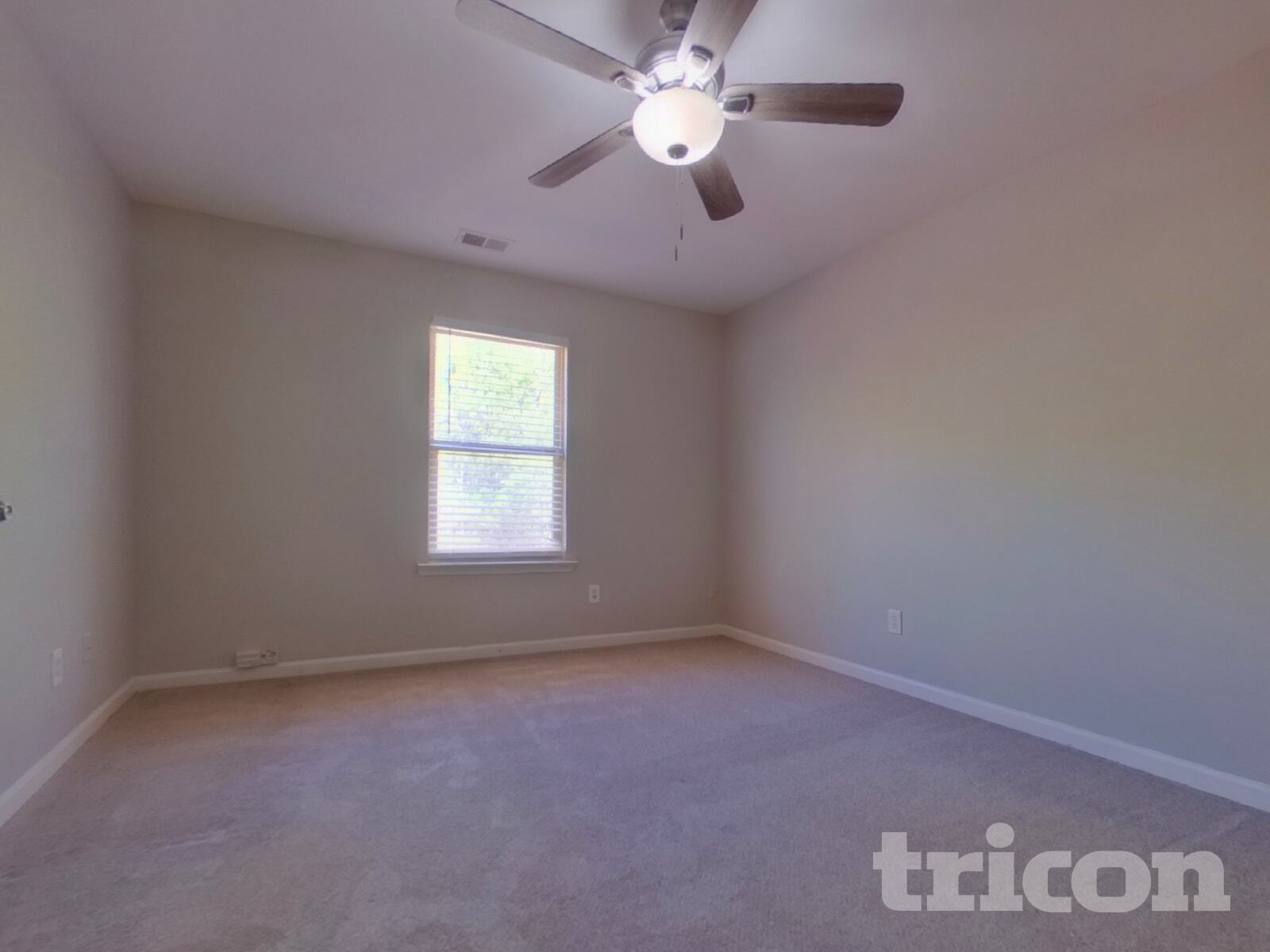 Building Photo - 29 Carriage Hls Dr SE