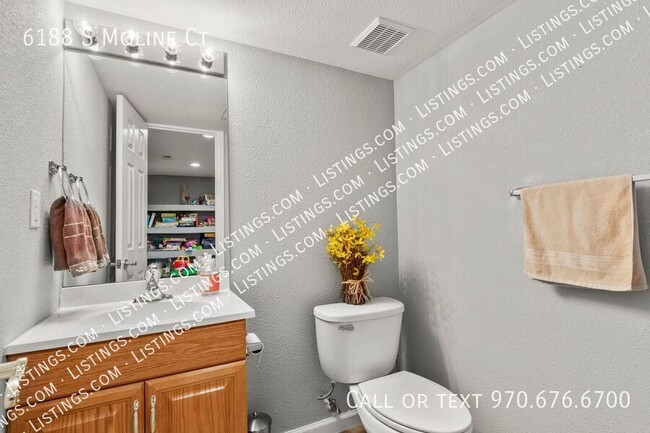 Building Photo - 6188 S Moline Ct