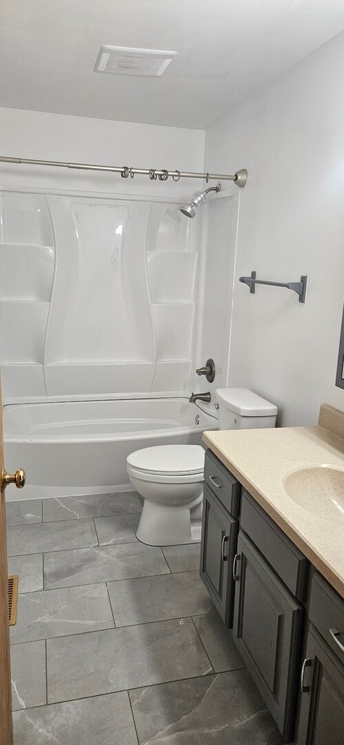 Building Photo - 1702 Knoll Ave