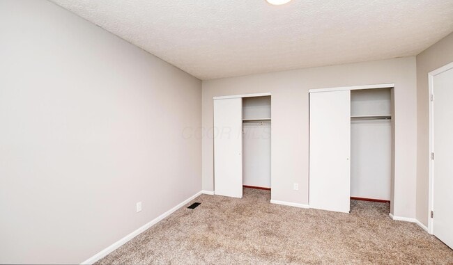 Building Photo - 922 Noddymill Ln E