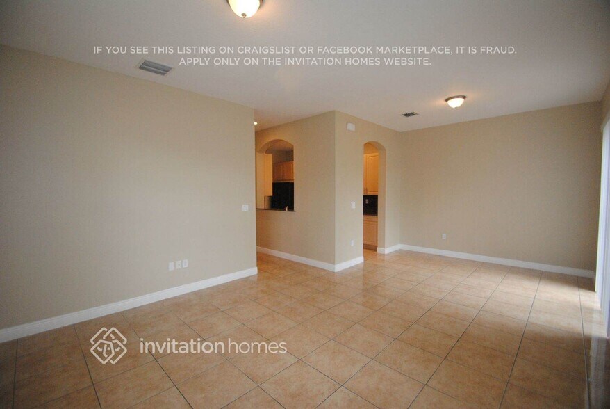 Building Photo - 6990 Julia Gardens Dr