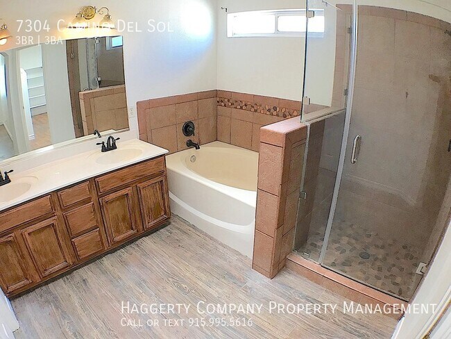Building Photo - West El Paso 3 bed with Pool!