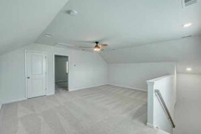 Building Photo - Tanner Plantation 3 story 6 Bedroom and 4....