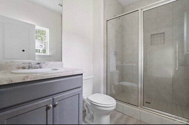 Building Photo - 801 E Gonzalez St