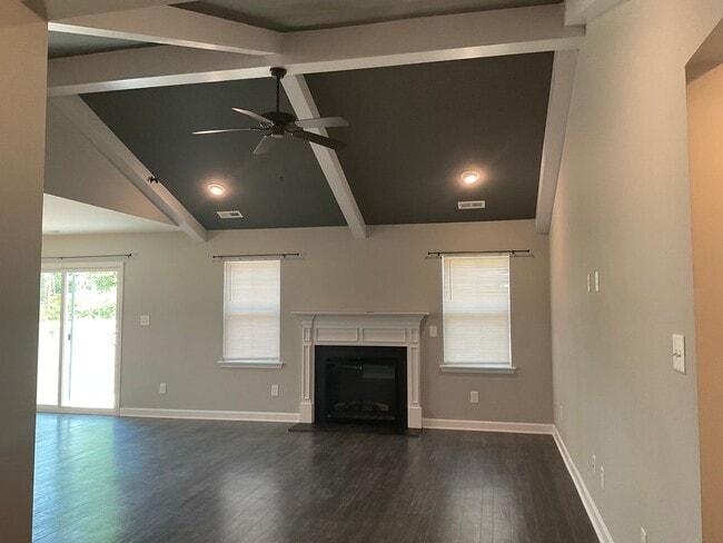 Building Photo - 607 Noah Ct