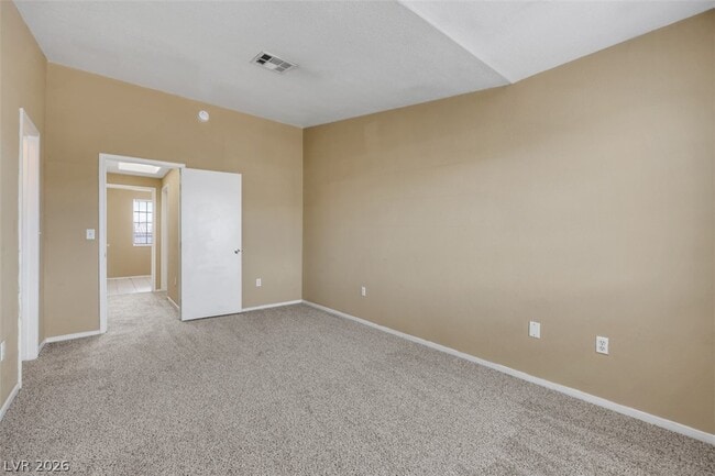 Building Photo - 1956 Vista Malaga St