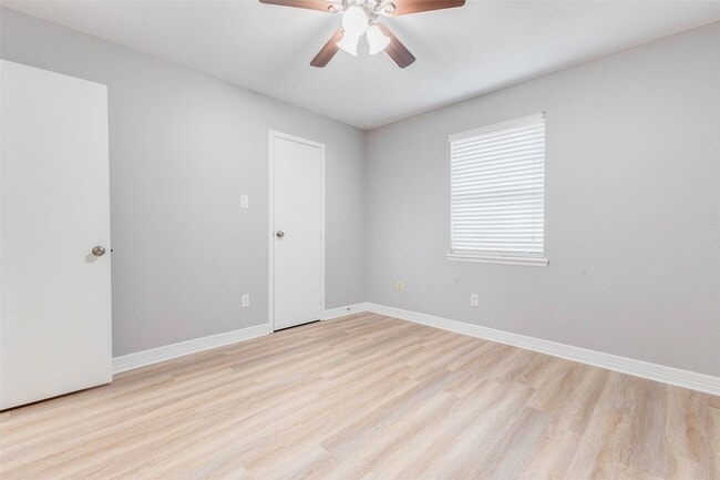 Building Photo - 18526 Fenske Rd