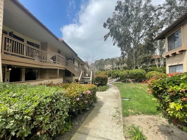 Building Photo - Remodeled 1br/1ba ground floor condo at Del Mar Villas in Carmel Valley