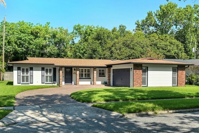Building Photo - Renovated Winter Park Pines Home for Lease