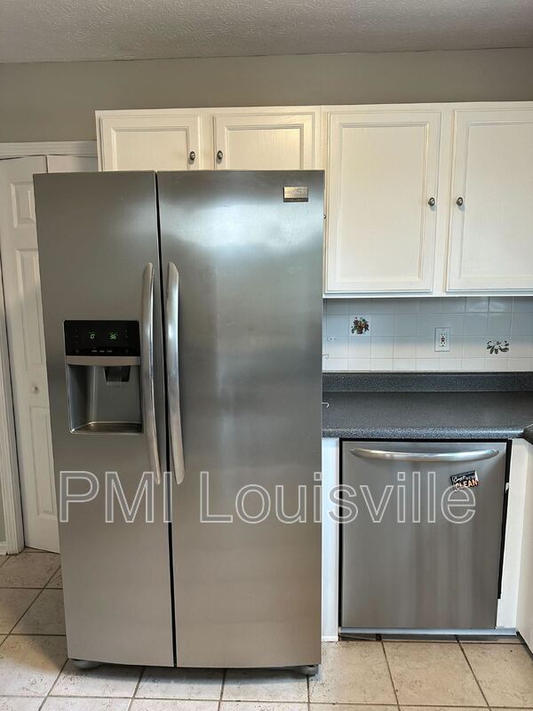 Building Photo - 4007 Mimosa View Dr