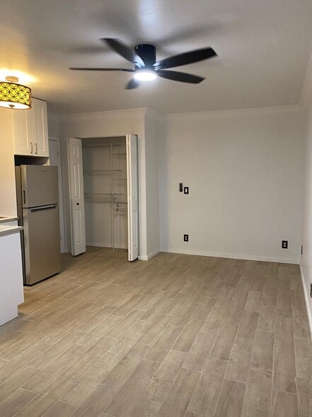 Building Photo - 2430 NW 102nd Ter