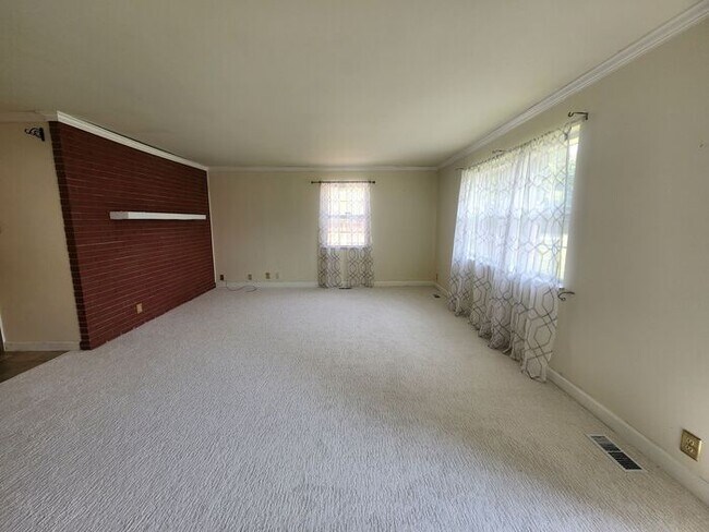 Building Photo - 3 Bedroom 2 Bath Condo Near Honey Creek Co...