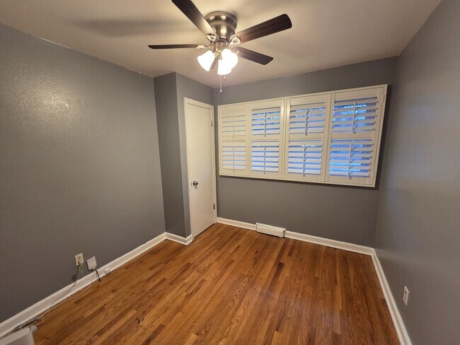 Building Photo - 1358 Highmont Dr