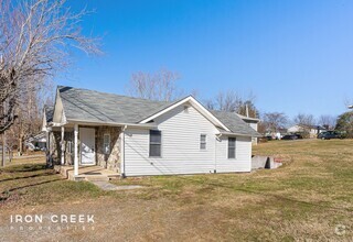 Building Photo - Charming 3-Bedroom Home in Woodfin