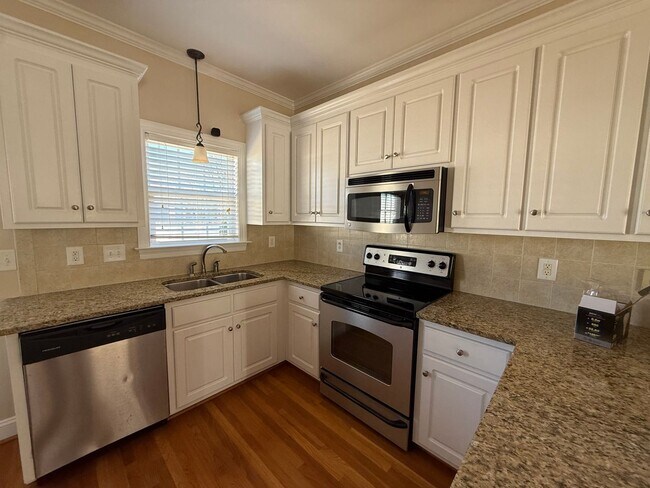 Building Photo - 2806 Canal Dr NW