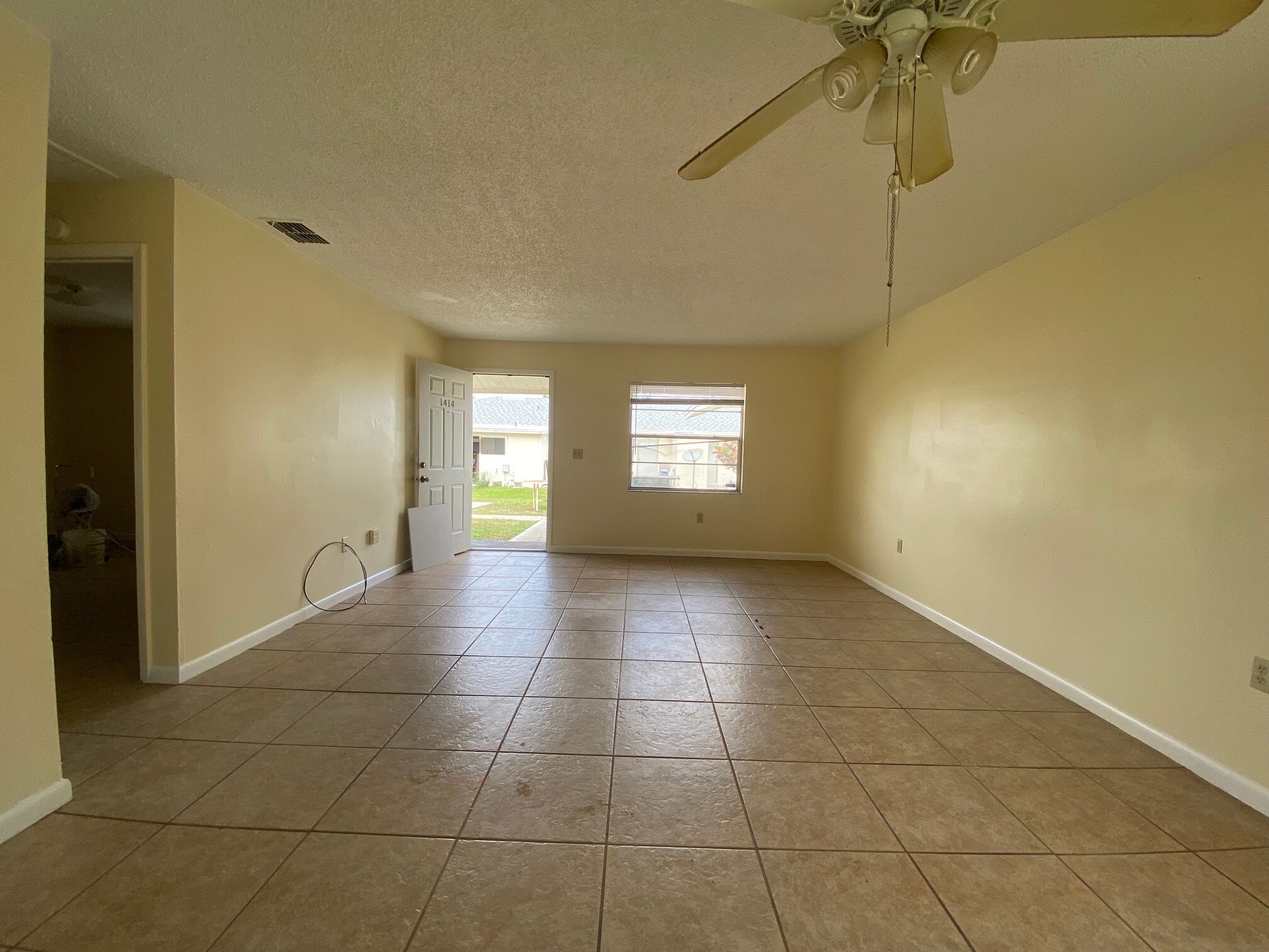 Living Room - 1416 Peavy Ct