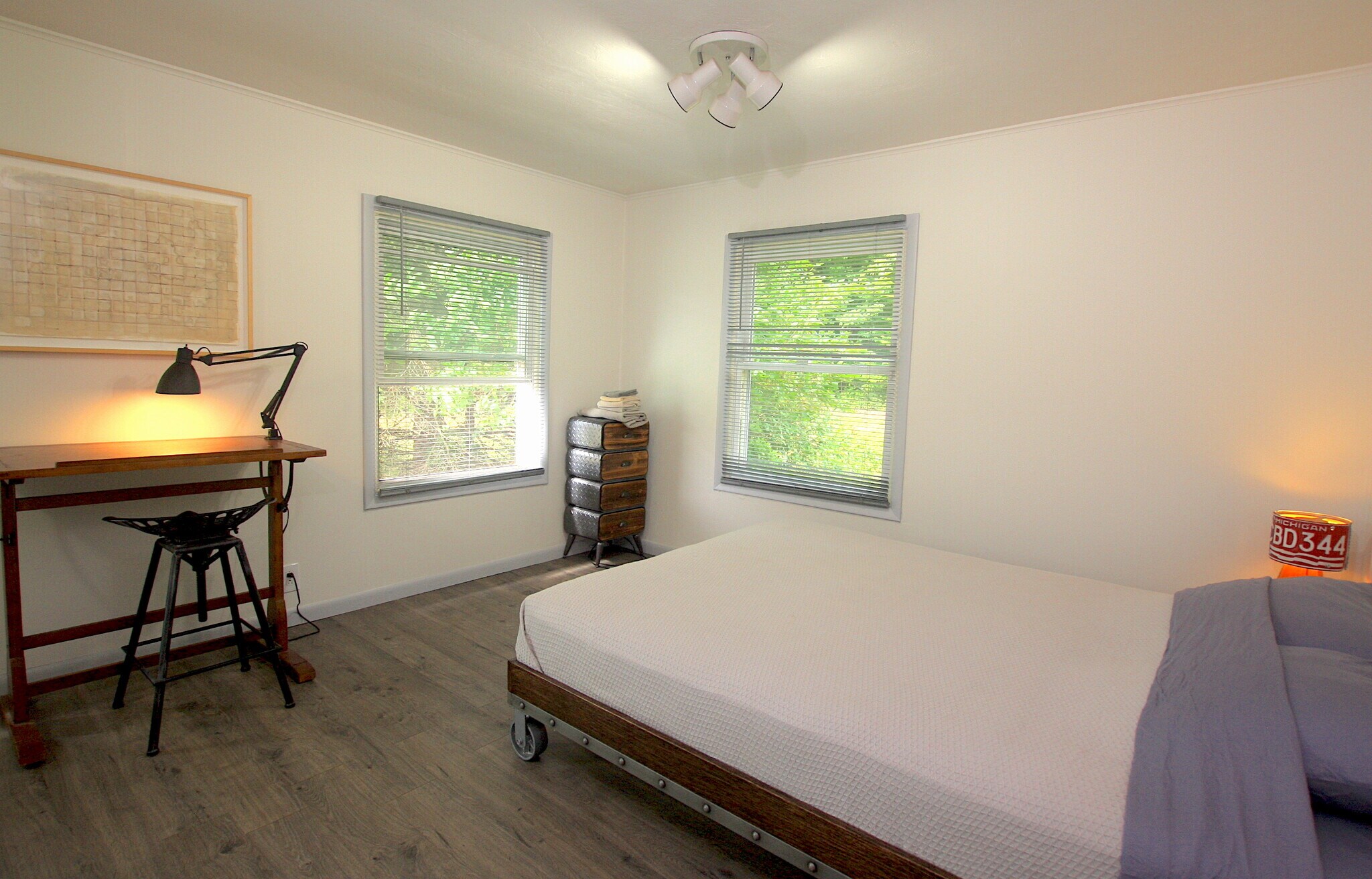 Building Photo - 5377 Bates Rd