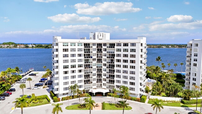 Building Photo - 2800 N Flagler Dr