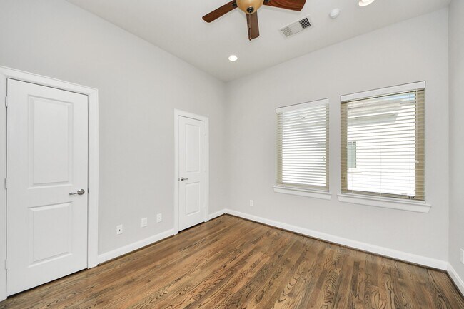 Building Photo - 1265A Bonner St