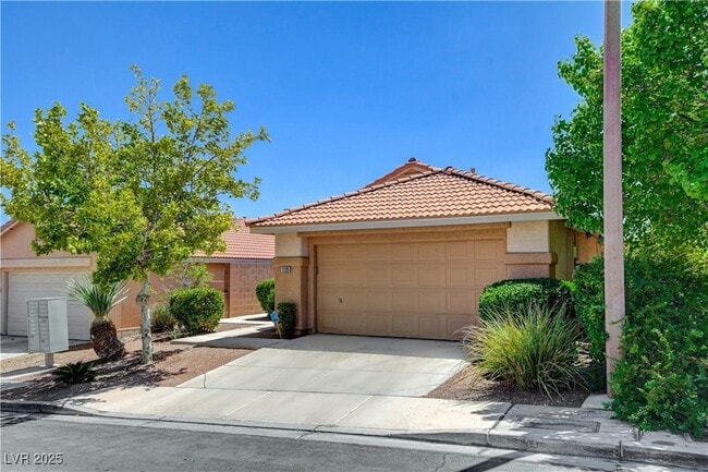 Building Photo - 11125 Gateview Ln