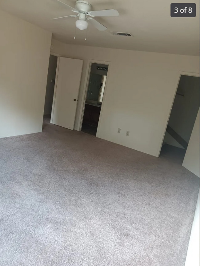 Building Photo - 8565 Glen Meadow Ln