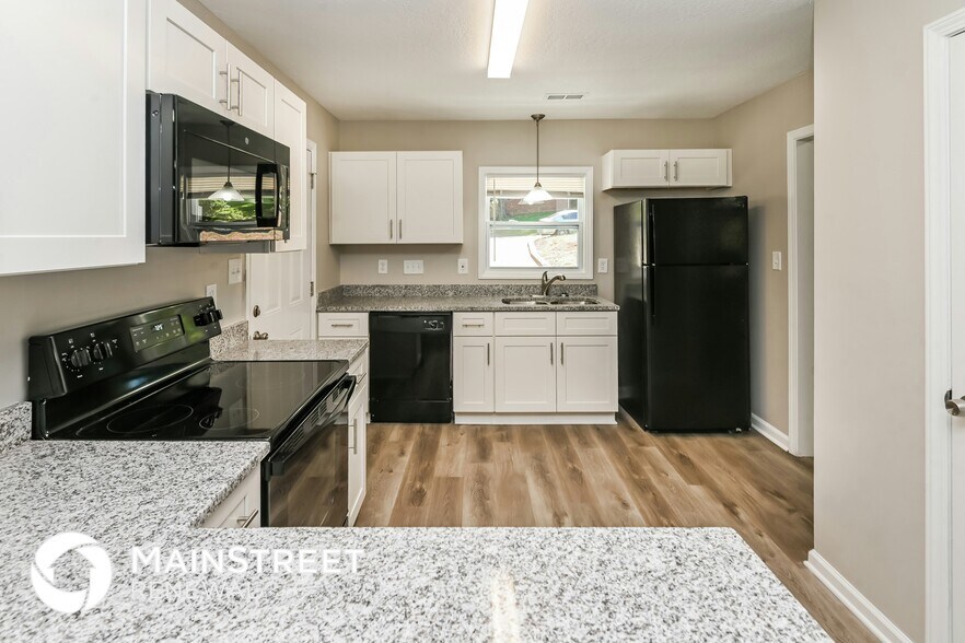 Building Photo - 6145 Loch Arbor Ln