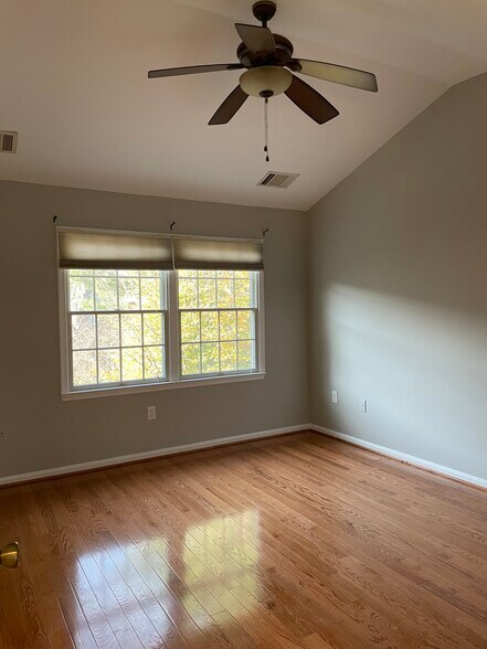 Master bedroom - 3922 Kathryn Jean Ct