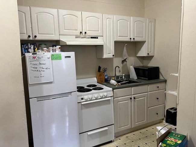 Building Photo - 9/1 No Fee! 1BR on Huntington Ave near Longwood, Brigham Cir!