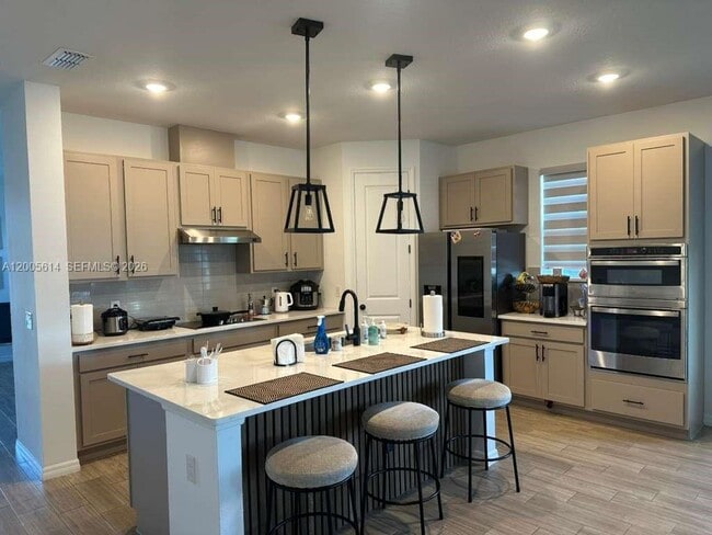 Building Photo - 2952 Embark Trl