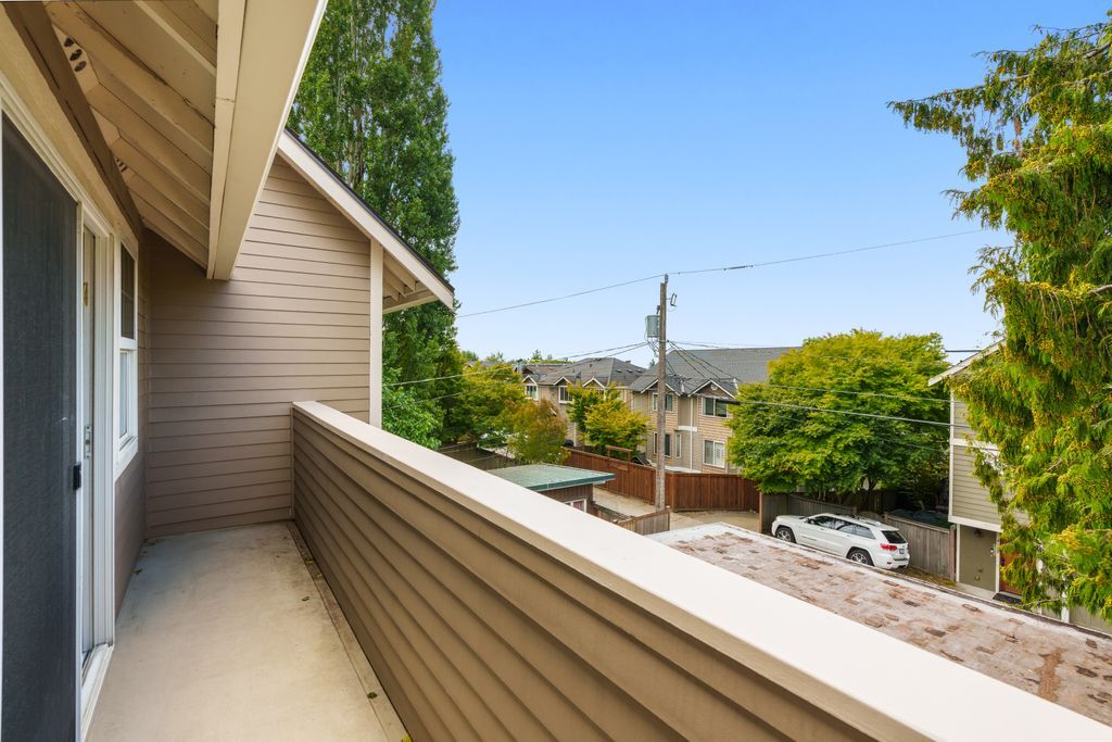 Building Photo - 6507 41st Ave SW