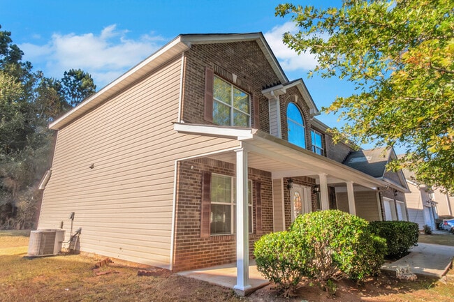 Building Photo - 65 Oak Manor Dr