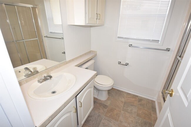 Building Photo - 10010 Sugarvine Ln