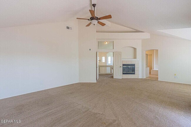 Building Photo - 2051 Sun Port Way