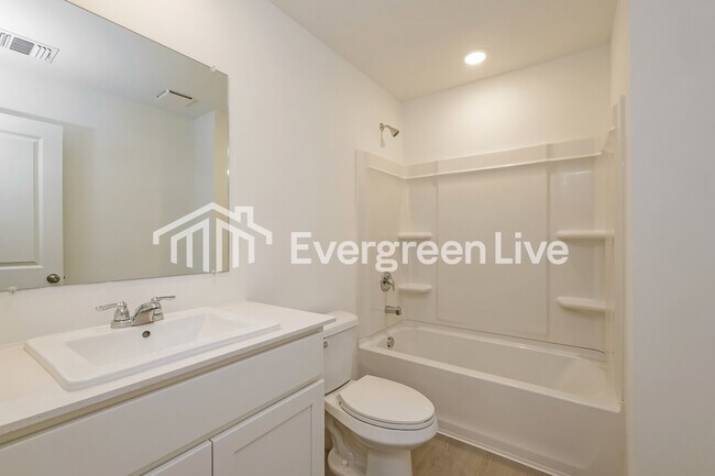 Building Photo - 9600 NW 125th St