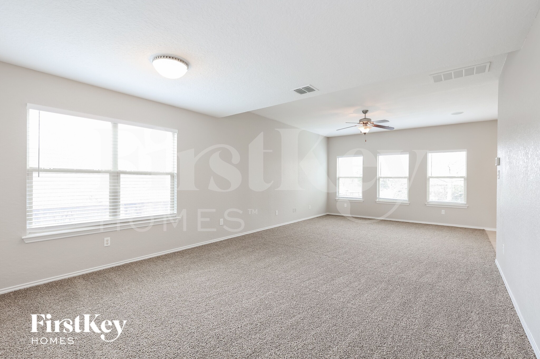 Building Photo - 3003 Candleside Dr