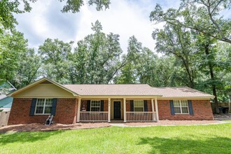 Building Photo - 4679 Inisheer Dr