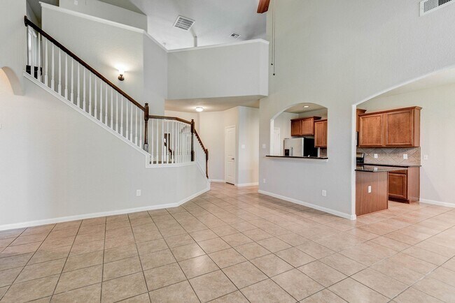 Building Photo - Live in Sterling Ridge – Short-Term Lease ...