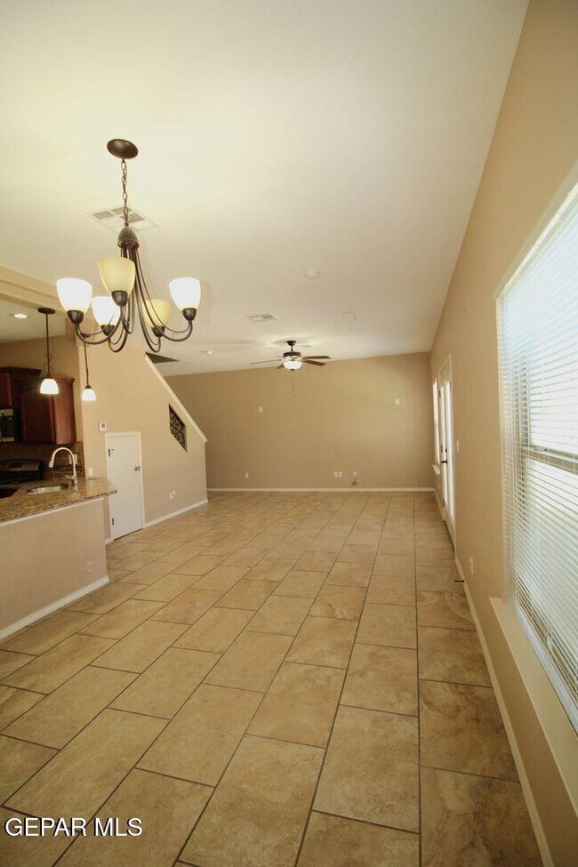 Building Photo - 3900 Loma Cortez Dr