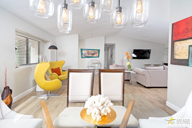 Building Photo - 2342 N San Gorgonio Rd