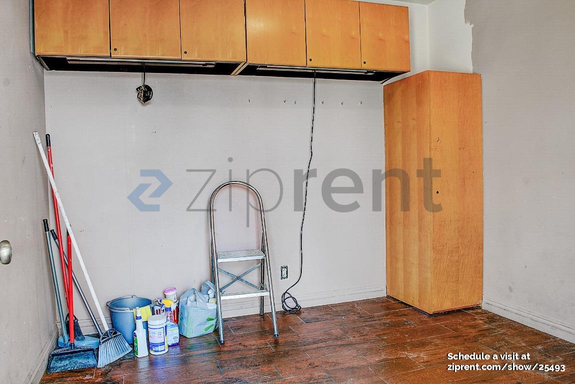 Building Photo - Unit 8
