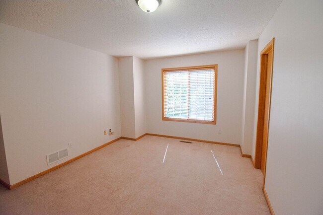 Building Photo - 1354 Arthur Ln NW