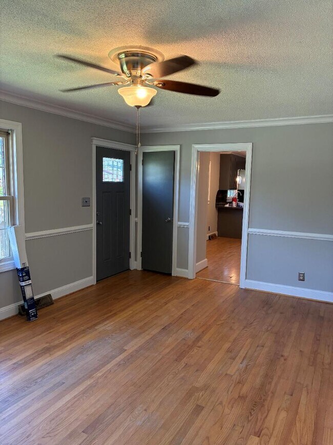 Building Photo - 5326 Lakehaven Ct