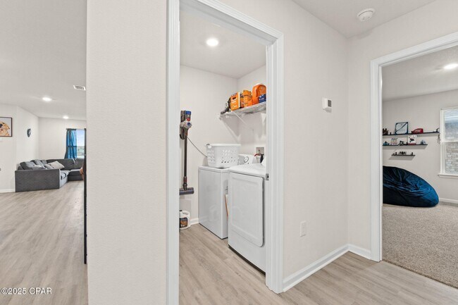 Building Photo - 6428 Slabinski Ln