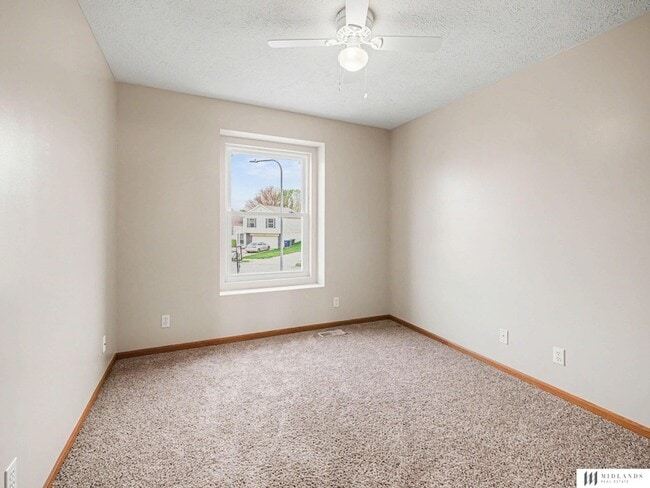 Building Photo - 2707 Canyon Cir