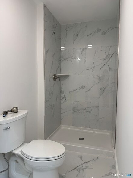 Building Photo - 177 Chestnut St