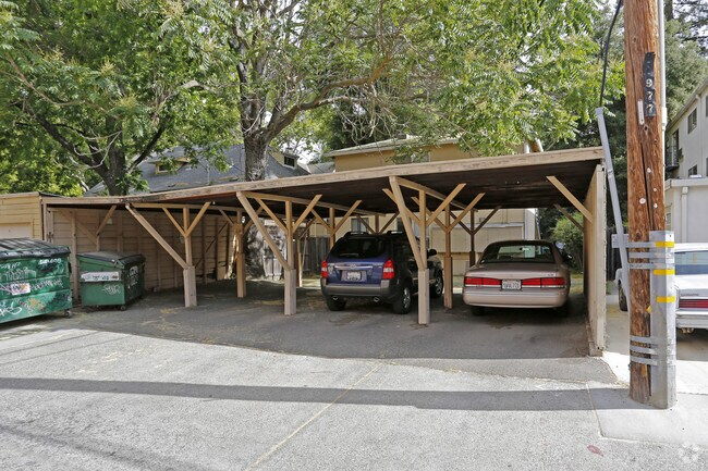 Building Photo - The Radcliff