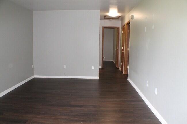 Building Photo - 2811 31st St