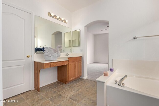 Building Photo - 12526 W Bird Ln