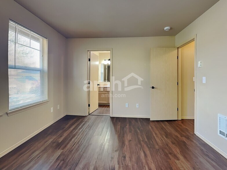 Building Photo - 2116 182nd Street Ct E