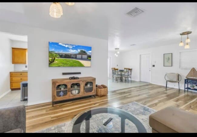 Building Photo - 8199 115th St N